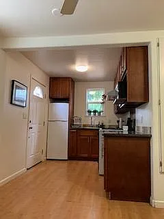 1114 Villa St #6 — Photo 4