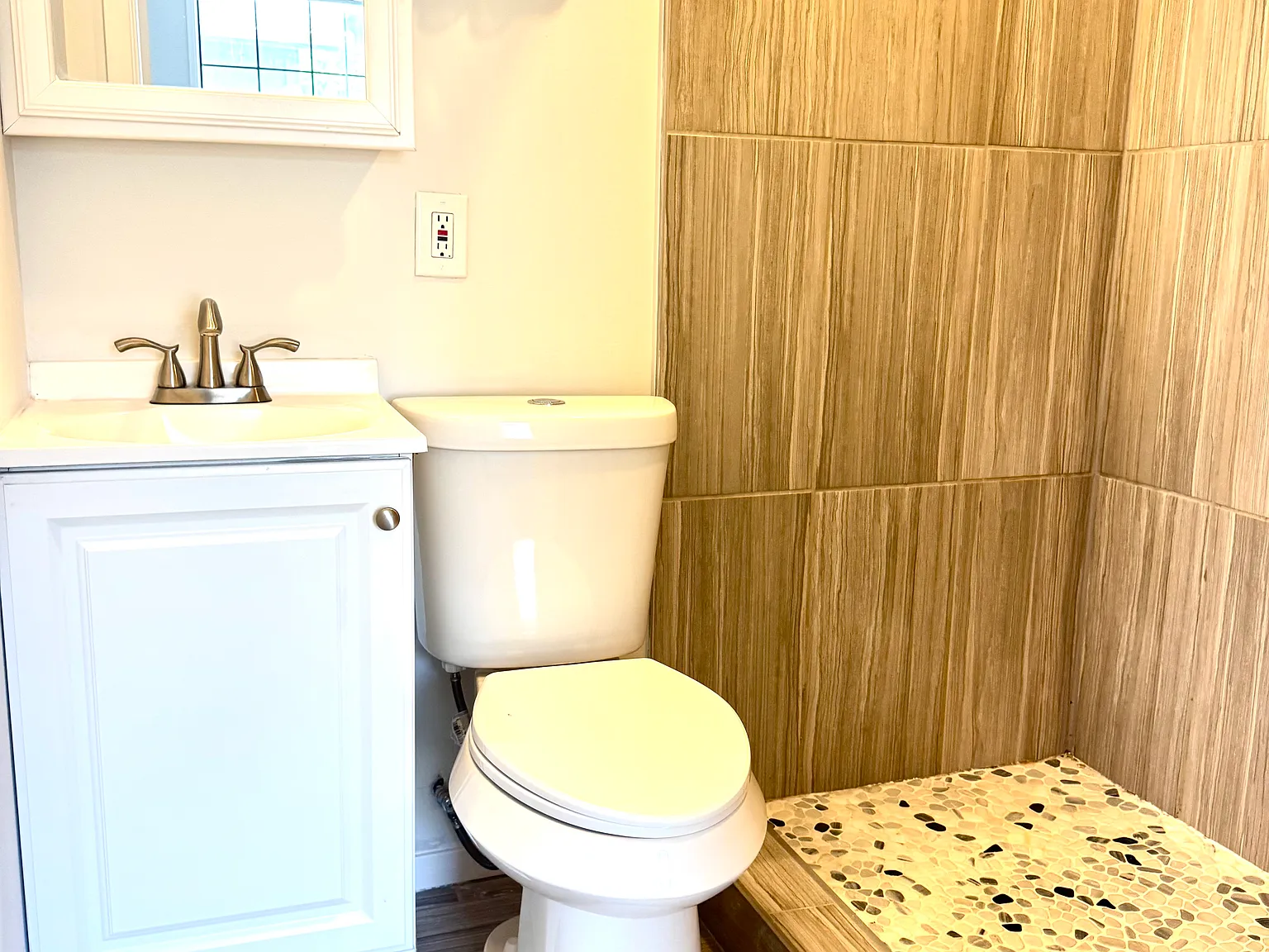 5326 Columbia Avenue — Photo 4