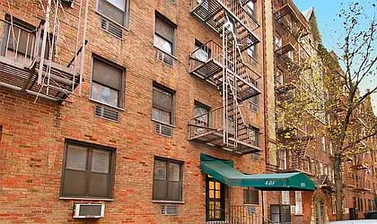 425 West 24th Street in West Chelsea