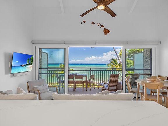 2nd image of 3901 Lower Honoapiilani Rd APT 207