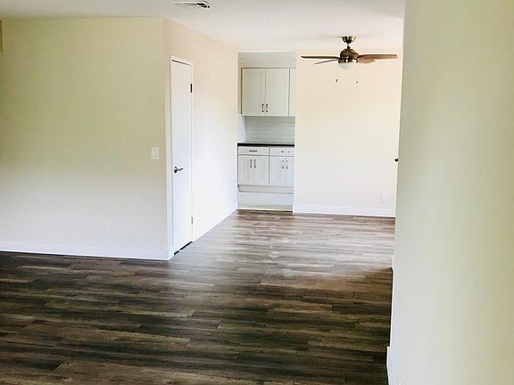 5th image of 819 S 6th St