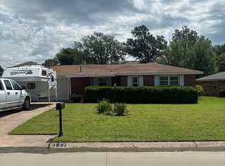 132 S Fenway Ave, Bartlesville, OK 74006