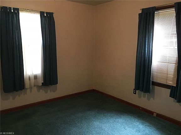 4th image of 1721 West Ave