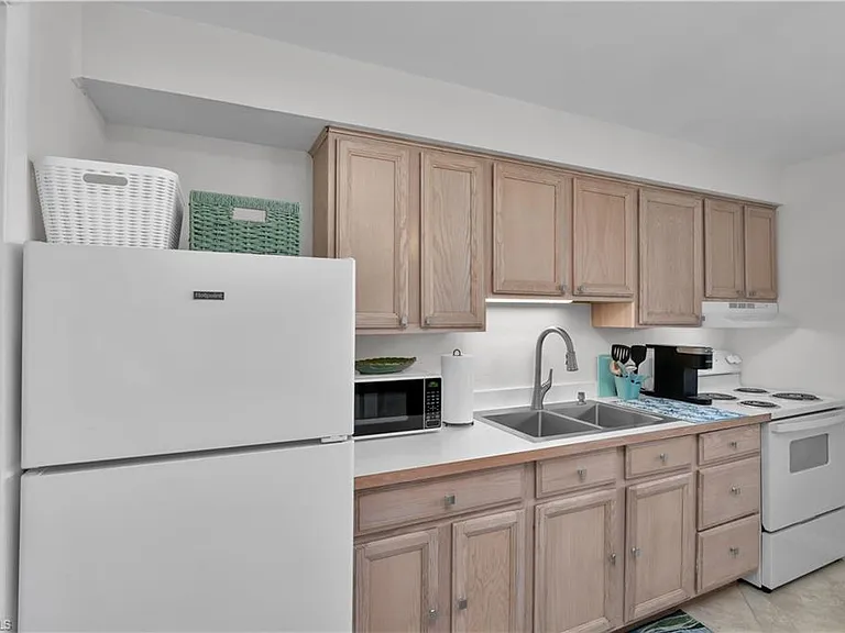 850 Palm St #C5 — Photo 10