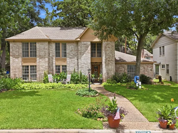 11706 Idlebrook Dr, Houston, TX 77070