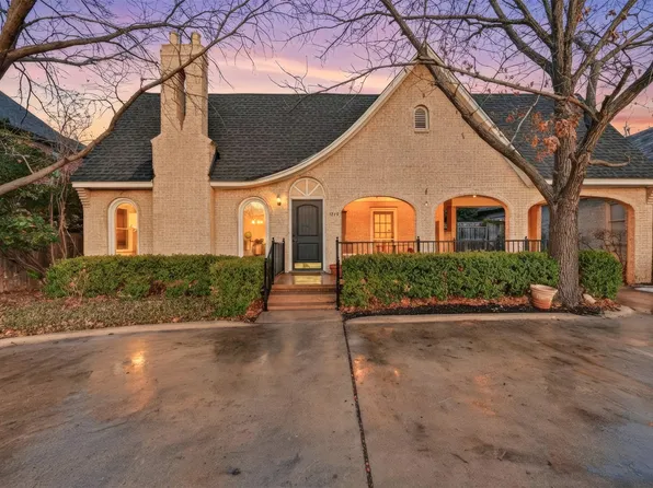 1929 Forest Park Blvd, Fort Worth, TX 76110