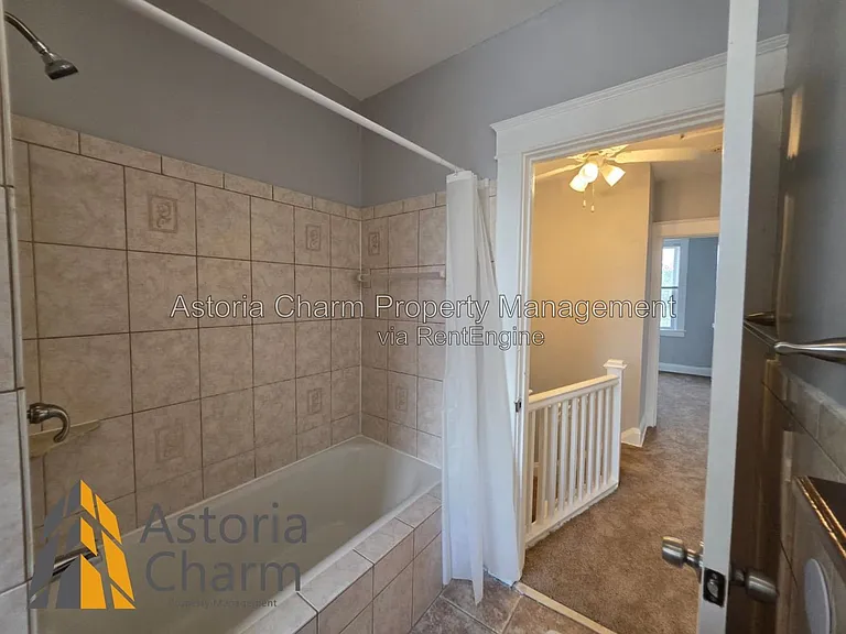 3016 Pelham Ave — Photo 17