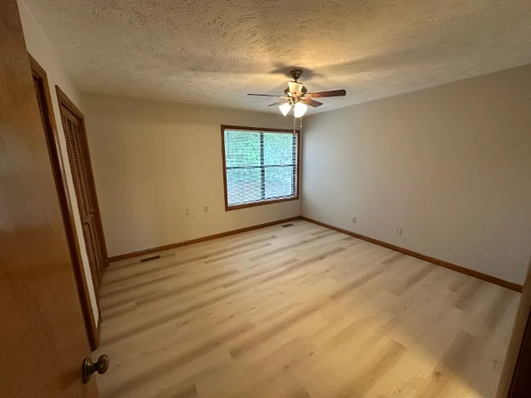 1160 Windham Ct — Photo 11