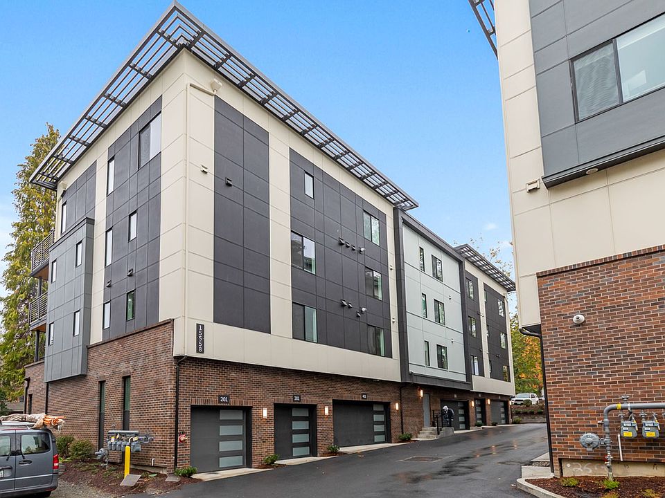 1st image of 15558 NE 15th Pl #201