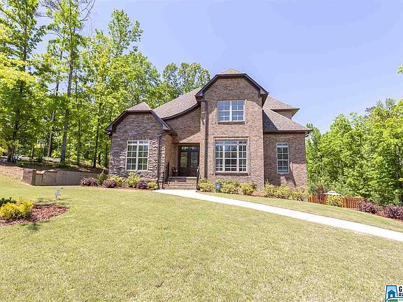 2nd image of 332 Grey Oaks Dr