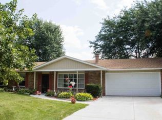 6539 Lanterne Dr, Loves Park, IL 61111