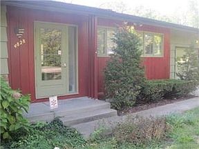 4th image of 4828 Eastwood Dr