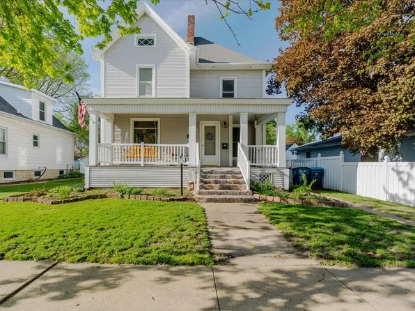 117 W Humiston St, Pontiac, IL 61764