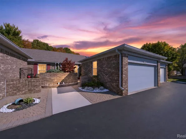 48698 French Creek Ct, Shelby Township, MI 48315