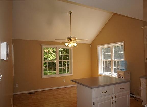 4th image of 17605 Thornwood Ln