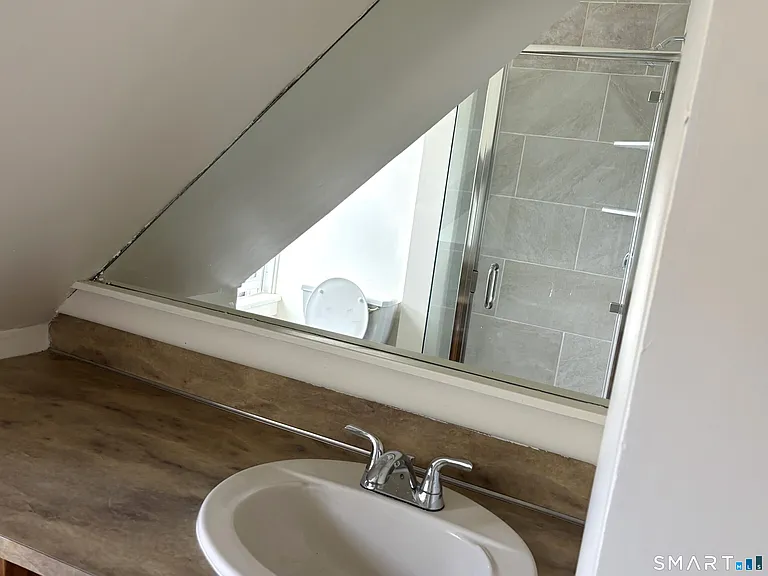 1310 Stanley St #3 — Photo 14