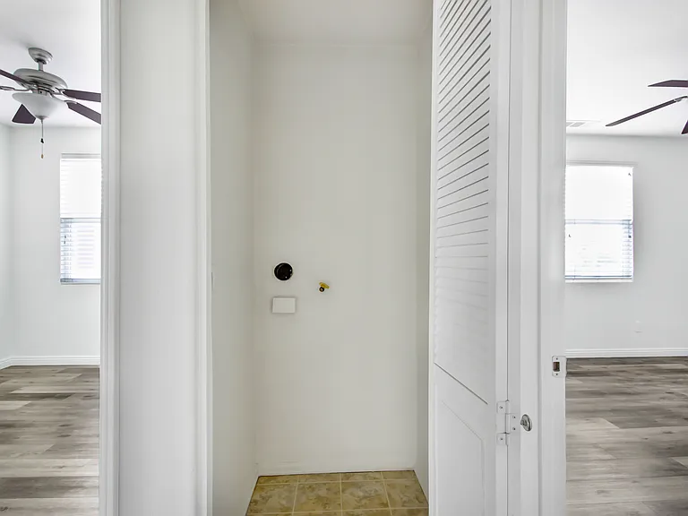 7733 Hess Pl #3 — Photo 7