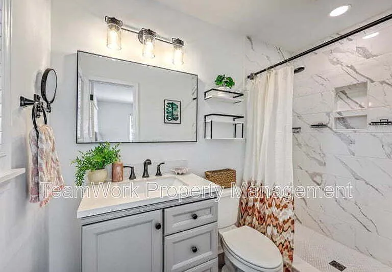 702 N Palmetto St — Photo 21