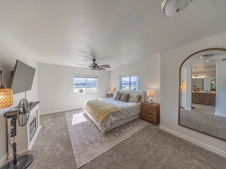 3758 S 3300 W — Photo 20