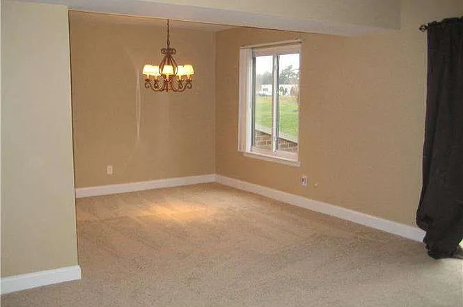 205 Bernard Ct — Photo 12