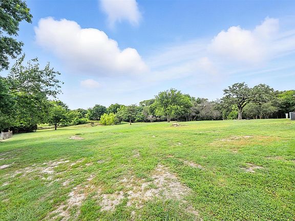 2nd image of 1933 Carter Rd