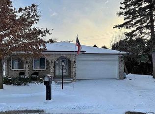 16306 E Hill Dr, Macomb, MI 48044
