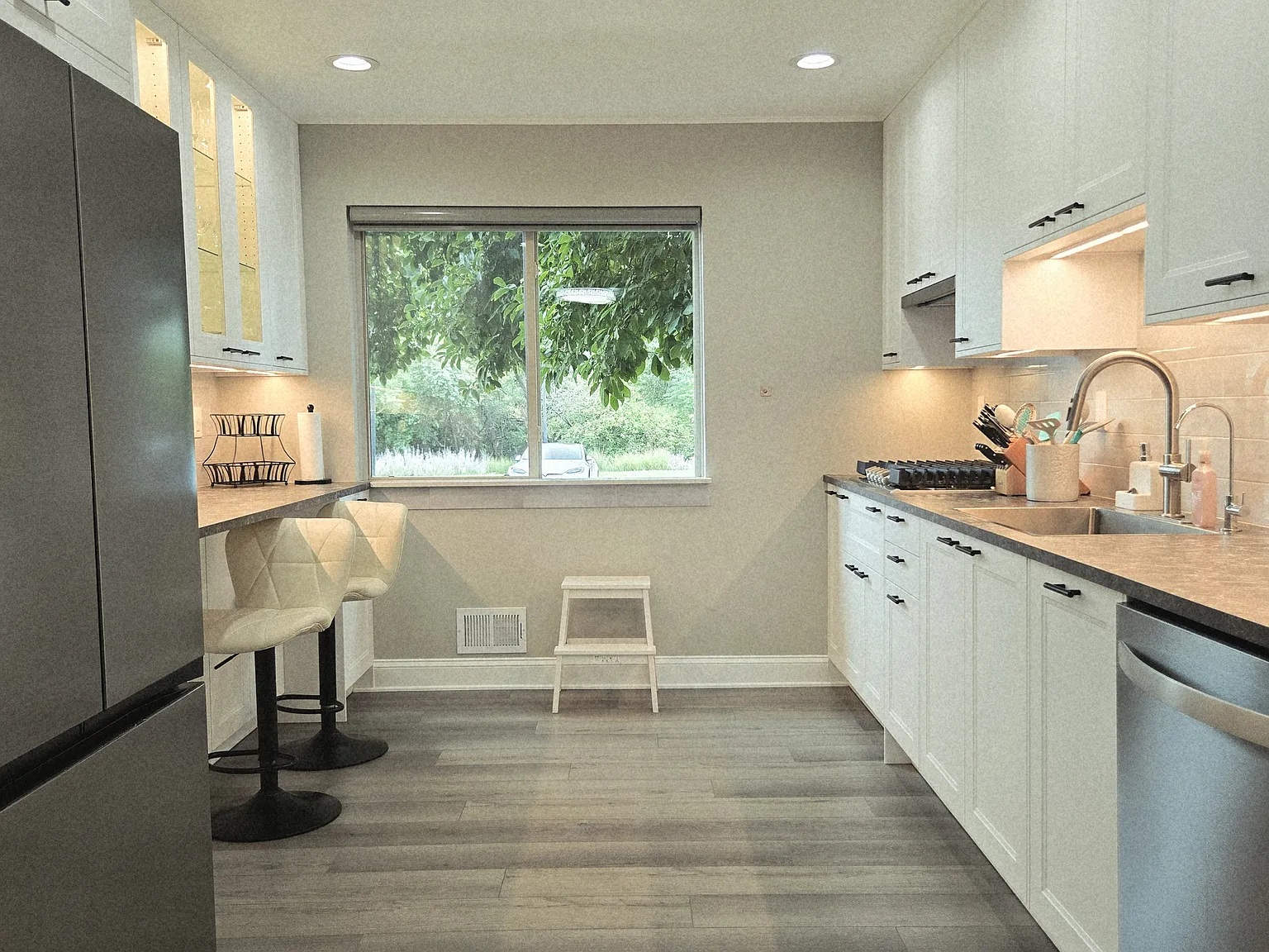 2 bed, 2.5 bath, 1440 sqft, $3,200 — Photo 4
