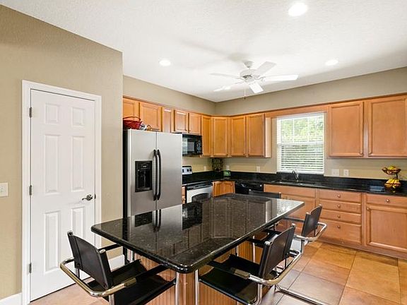 4th image of 3613 S Summerlin Ave
