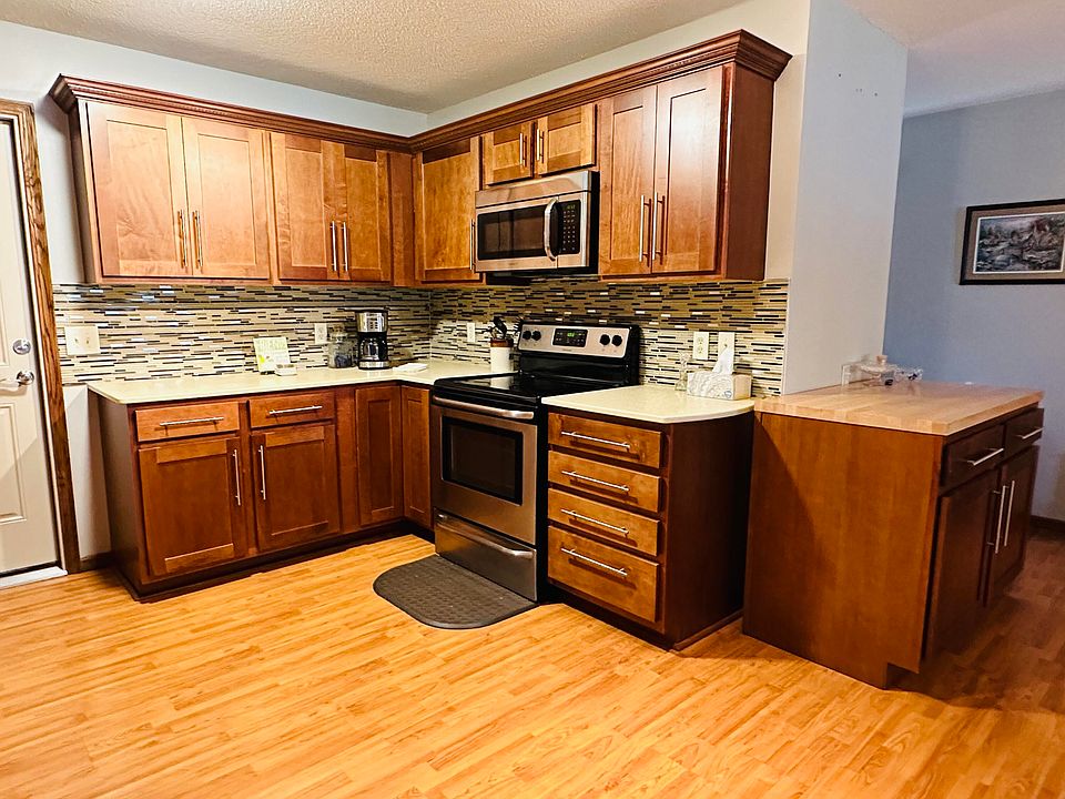 150 Riverside Dr, Cheboygan, MI 49721 Zillow