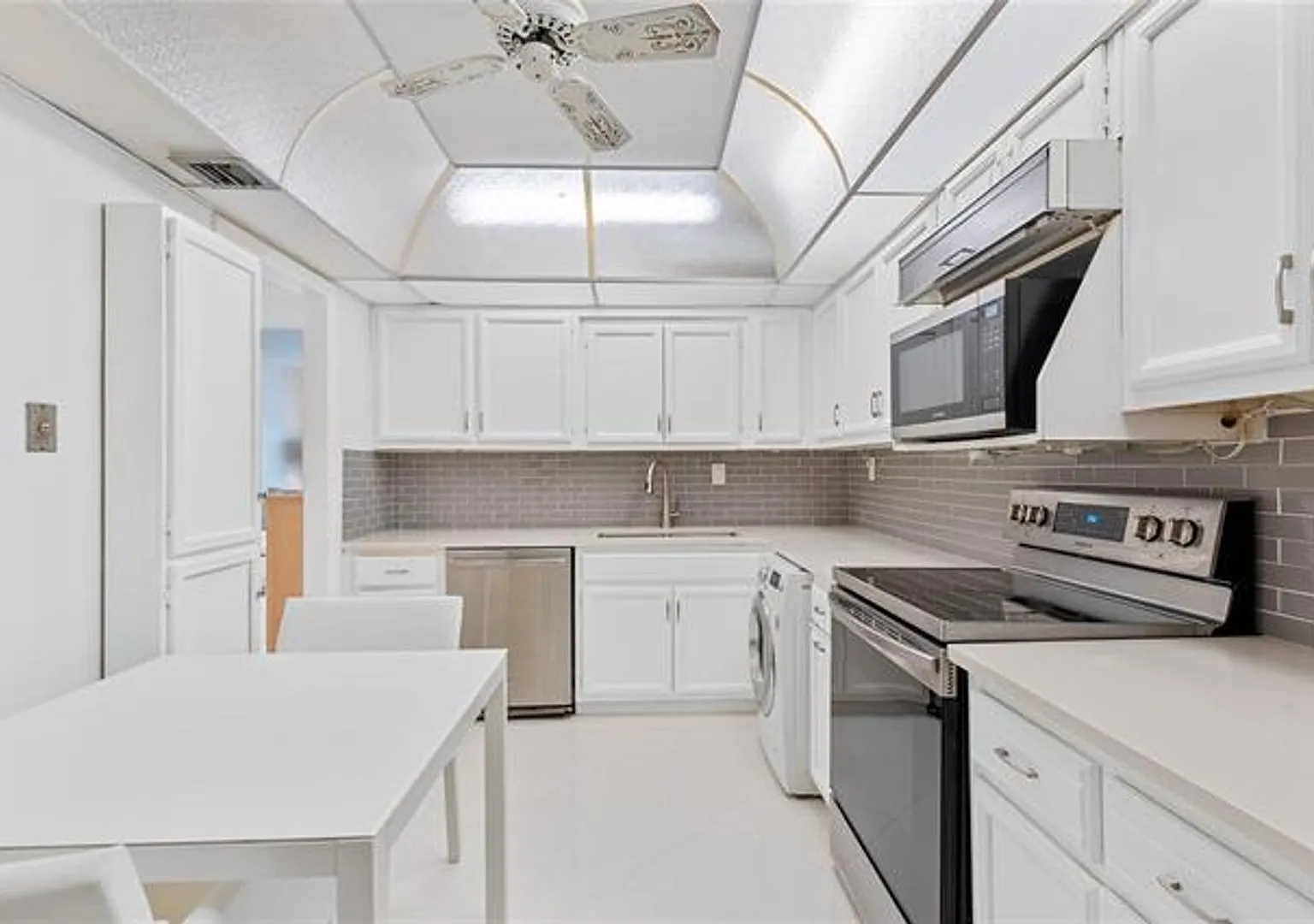 3850 Galt Ocean Dr cu-405, Fort Lauderdale, FL 33308 — Photo 1