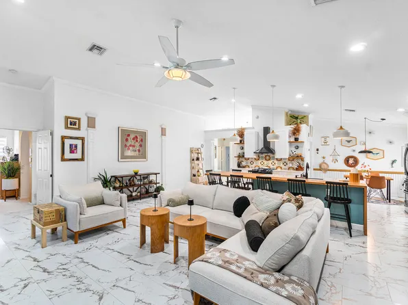 6805 Sun River Road, Boynton Beach, FL 33437