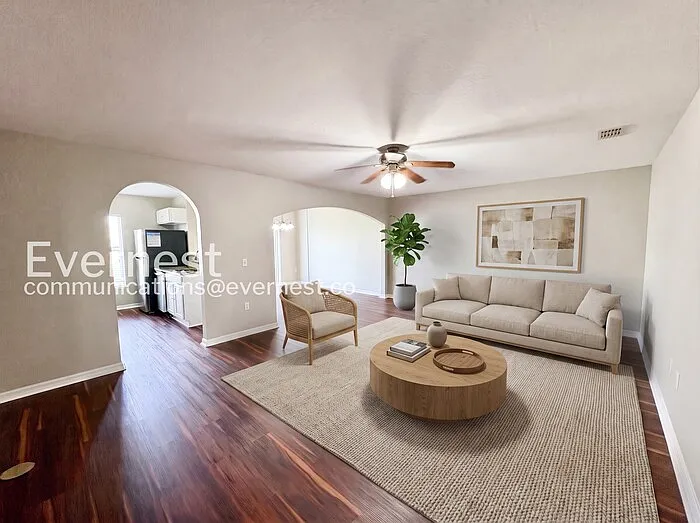 3823 Exeter Ln — Photo 3