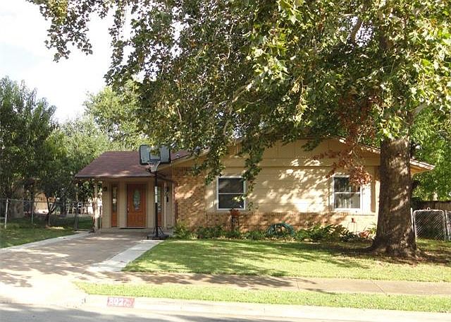1st image of 802 Sussex Dr