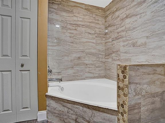5th image of 12623 NW 14th Place #12623