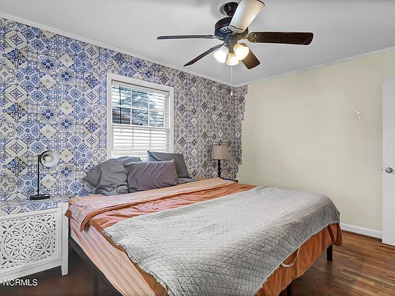 4th image of 541 Rose Ave