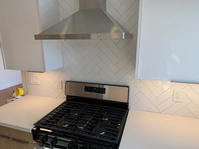 4443 Clayton Ave — Photo 8
