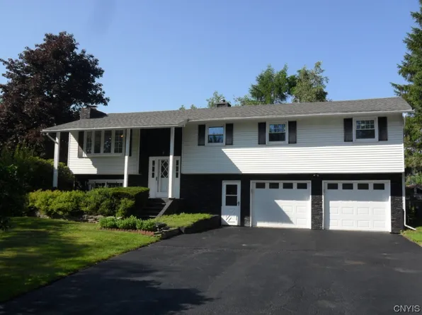 20 Wallace Rd, Phoenix, NY 13135