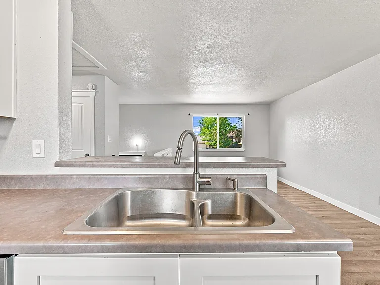 2523 Ember Dr — Photo 12
