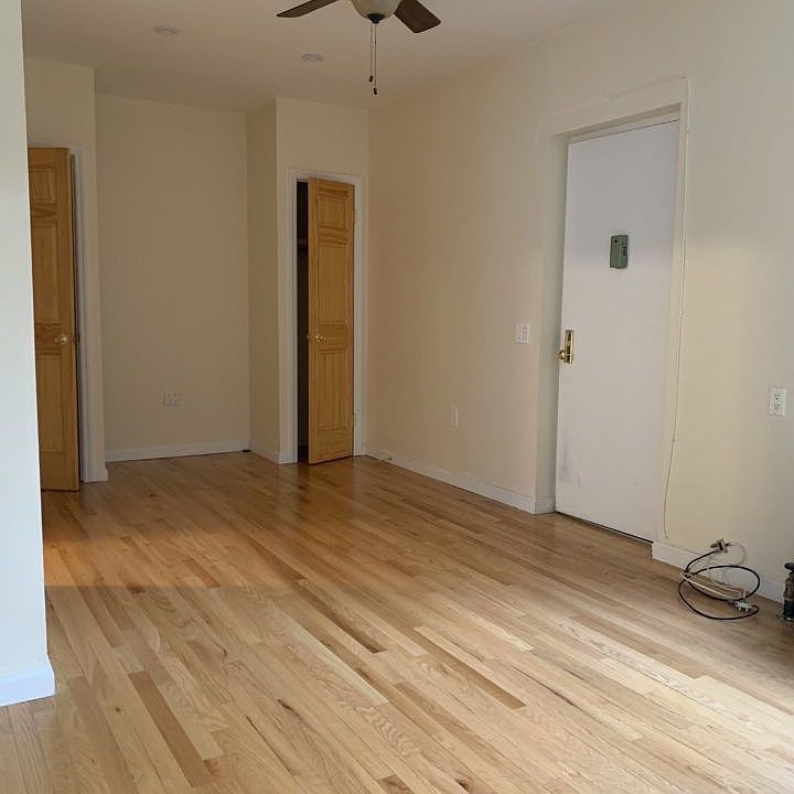 1st image of 2562 35th St APT 1D