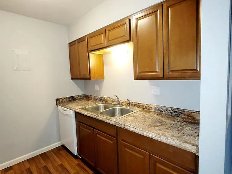 4615 Picturesque Ct #3 — Photo 4