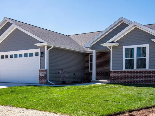 2239 E Honeygold Ct, Appleton, WI 54913