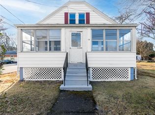 76 Tiogue Ave, West Warwick, RI 02893
