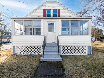 76 Tiogue Ave, West Warwick, RI, 02893