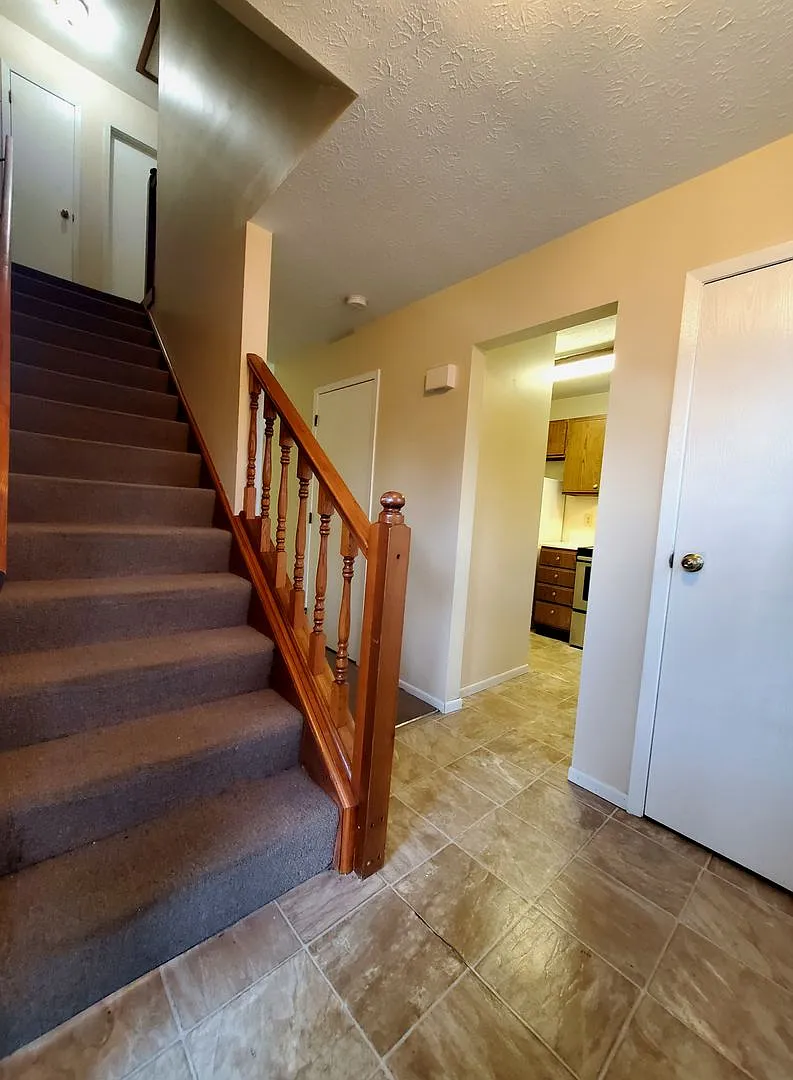 2-bedroom, 1.5-bath townhouse in Miamisburg — Photo 3