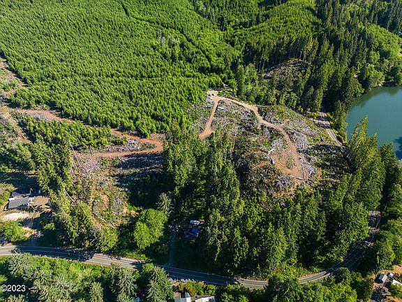 4th image of 2369 Siletz Hwy