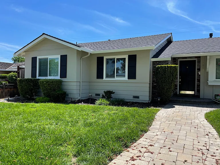 2098 Cirone Way — Photo 3