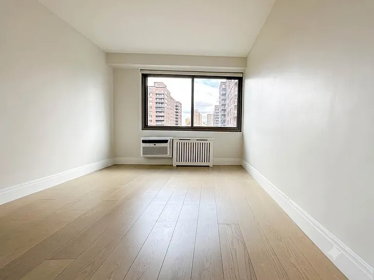 120 W 97th St #9I — Photo 10