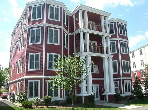 11 Whipple Ave APT 1, Roslindale, MA 02131