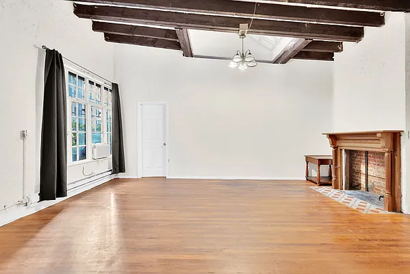 Rented by Compass | media 7