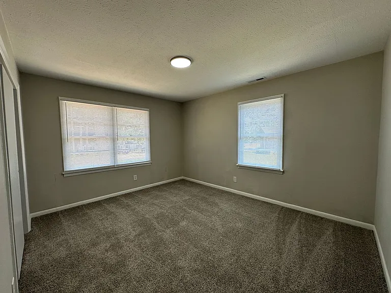 296 Decatur Dr — Photo 18